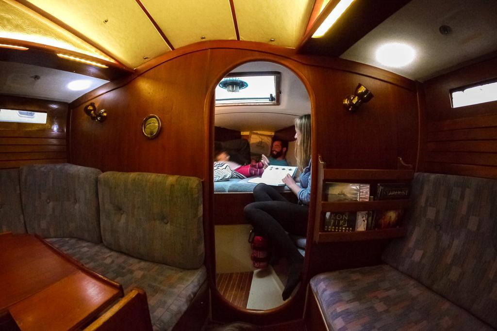 Отель Norwavey, Sleep In A Boat Krokelvdalen Экстерьер фото