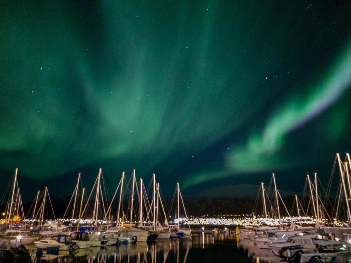 Отель Norwavey, Sleep In A Boat Krokelvdalen Экстерьер фото